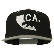 3D California Map Bear Embroidered Two Tone Snapback Cap